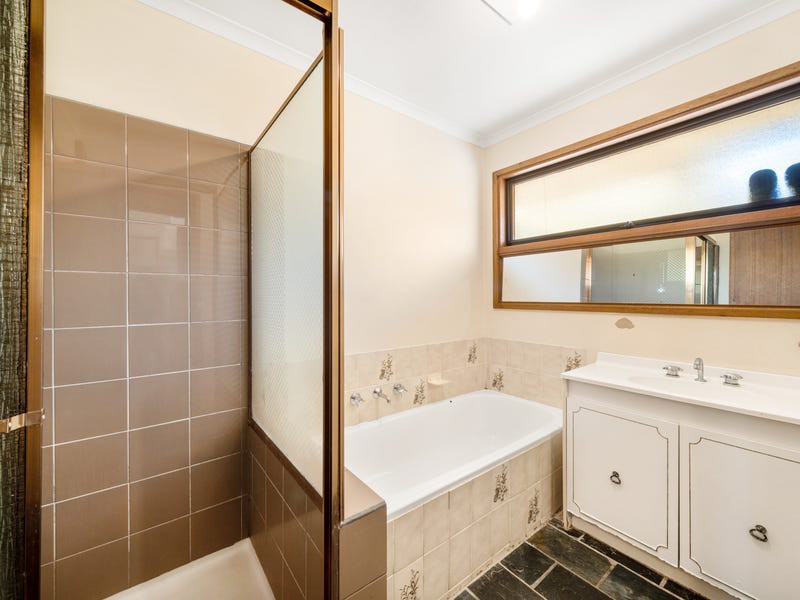19 Cloverdale Drive, Corio, VIC 3214, Corio - Thumbnail 8
