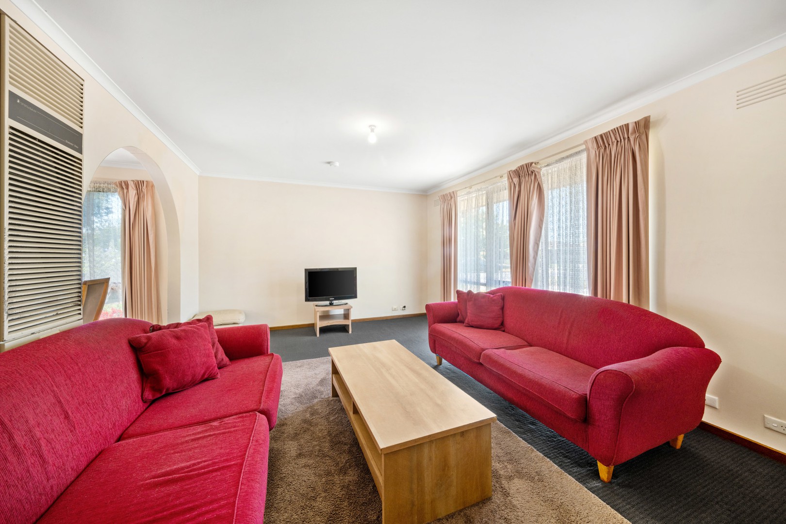 19 Cloverdale Drive, Corio, VIC 3214, Corio - Thumbnail 2