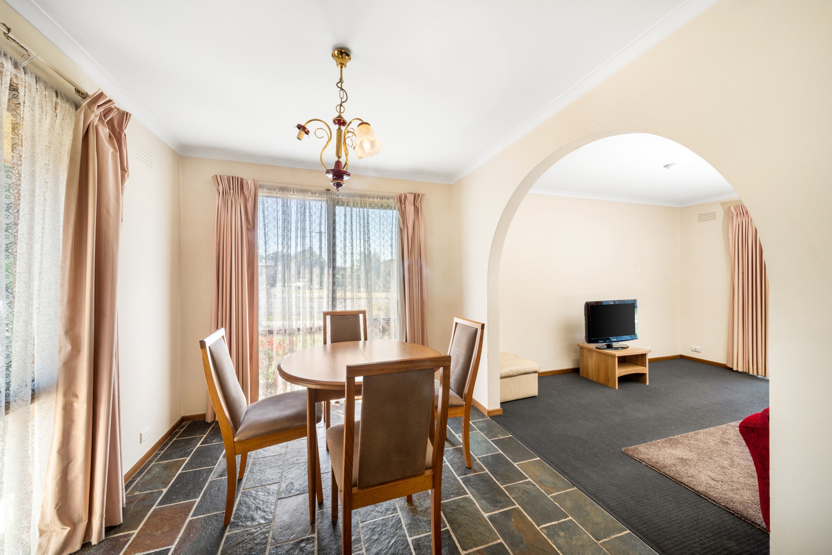 19 Cloverdale Drive, Corio, VIC 3214, Corio - Thumbnail 4
