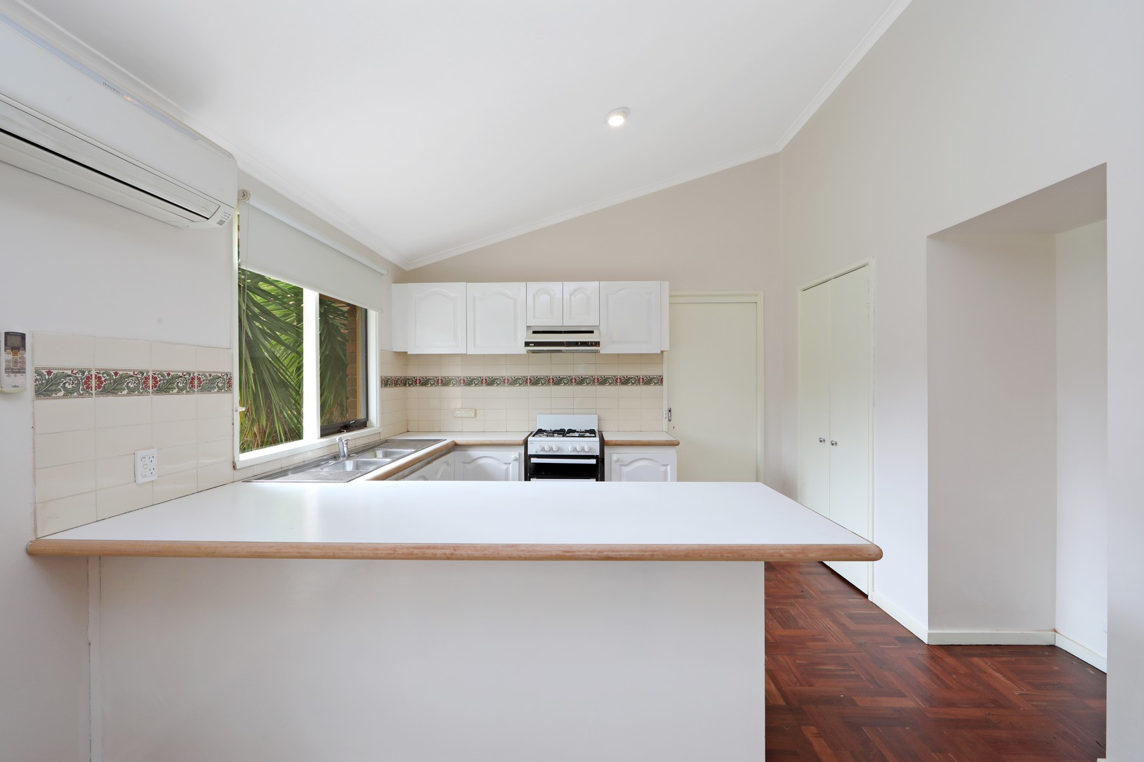 19 Cooper Road, Rowville, VIC 3178, Rowville - Thumbnail 2