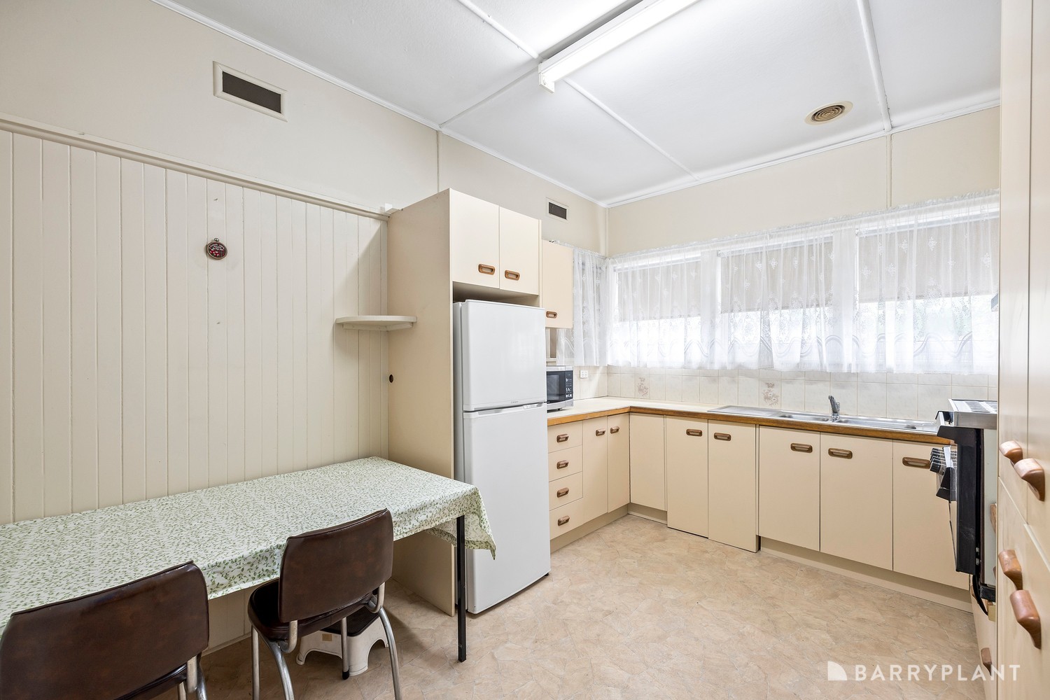 19 Cornwall Road, Sunshine, VIC 3020, Sunshine - Thumbnail 6