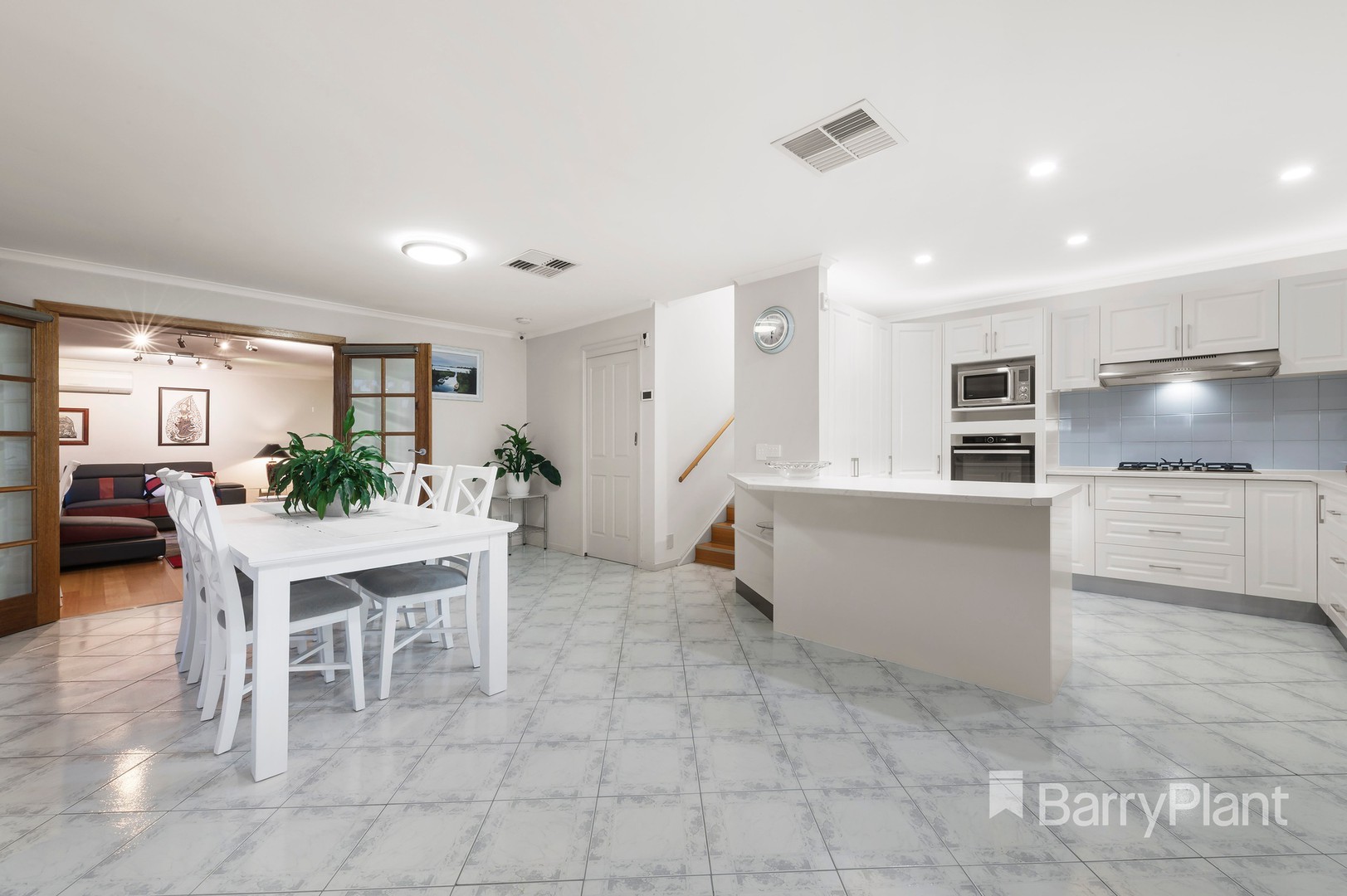 19 Covala CourtGreensborough, VIC 3088, St Helena - Thumbnail 3