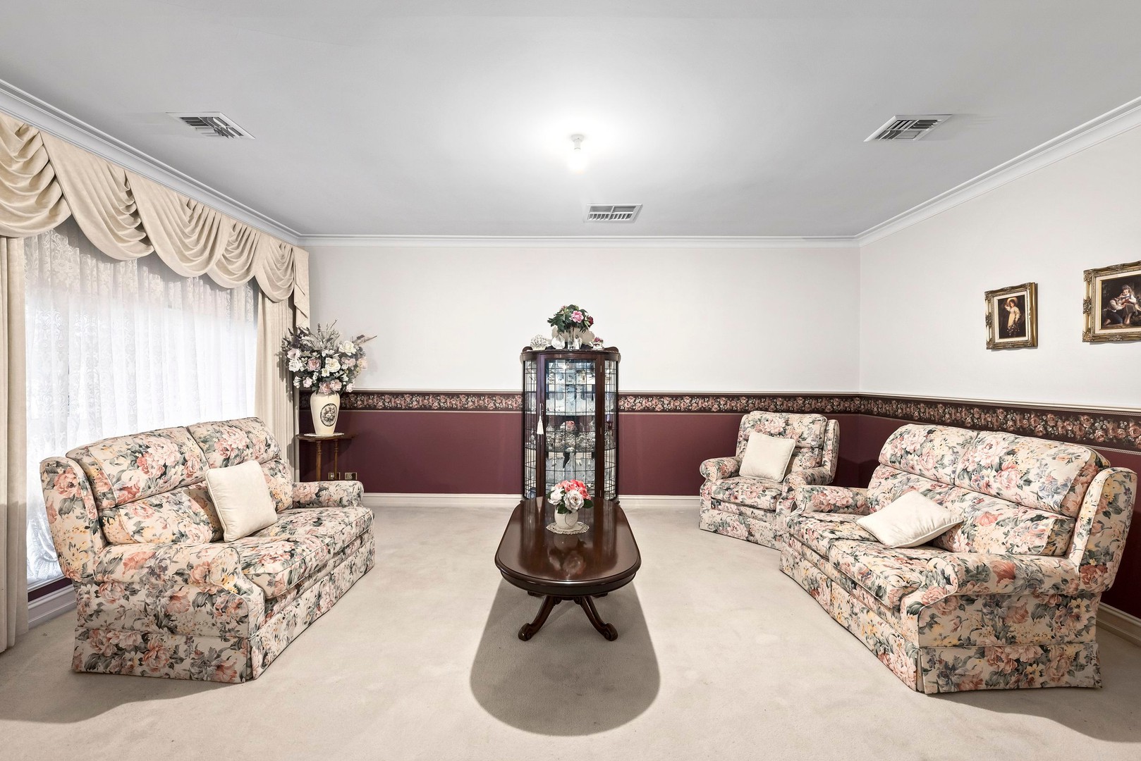 19 Darling Close, Keilor East, VIC 3033, Keilor East - Thumbnail 2