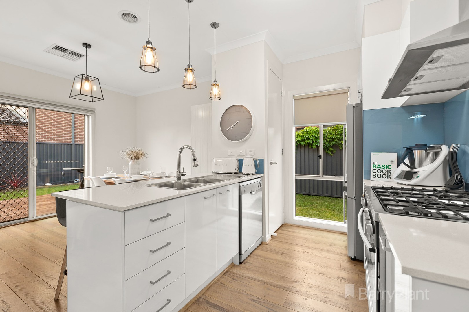 19 Donatello Crescent, Narre Warren, VIC 3805, Narre Warren - Thumbnail 4