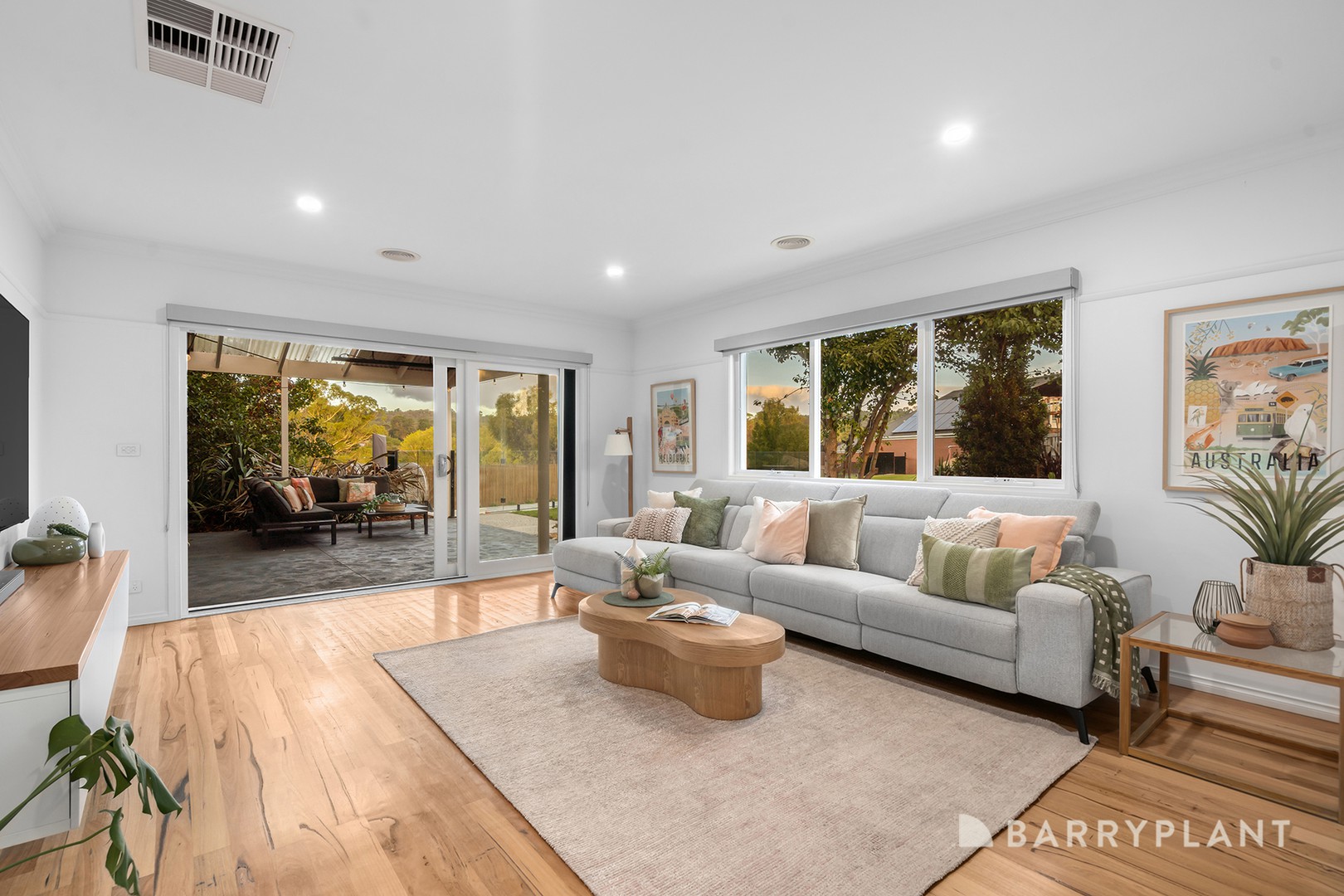 19 Doonside Drive, Lilydale, VIC 3140 - Thumbnail 2 - 20/03/2025