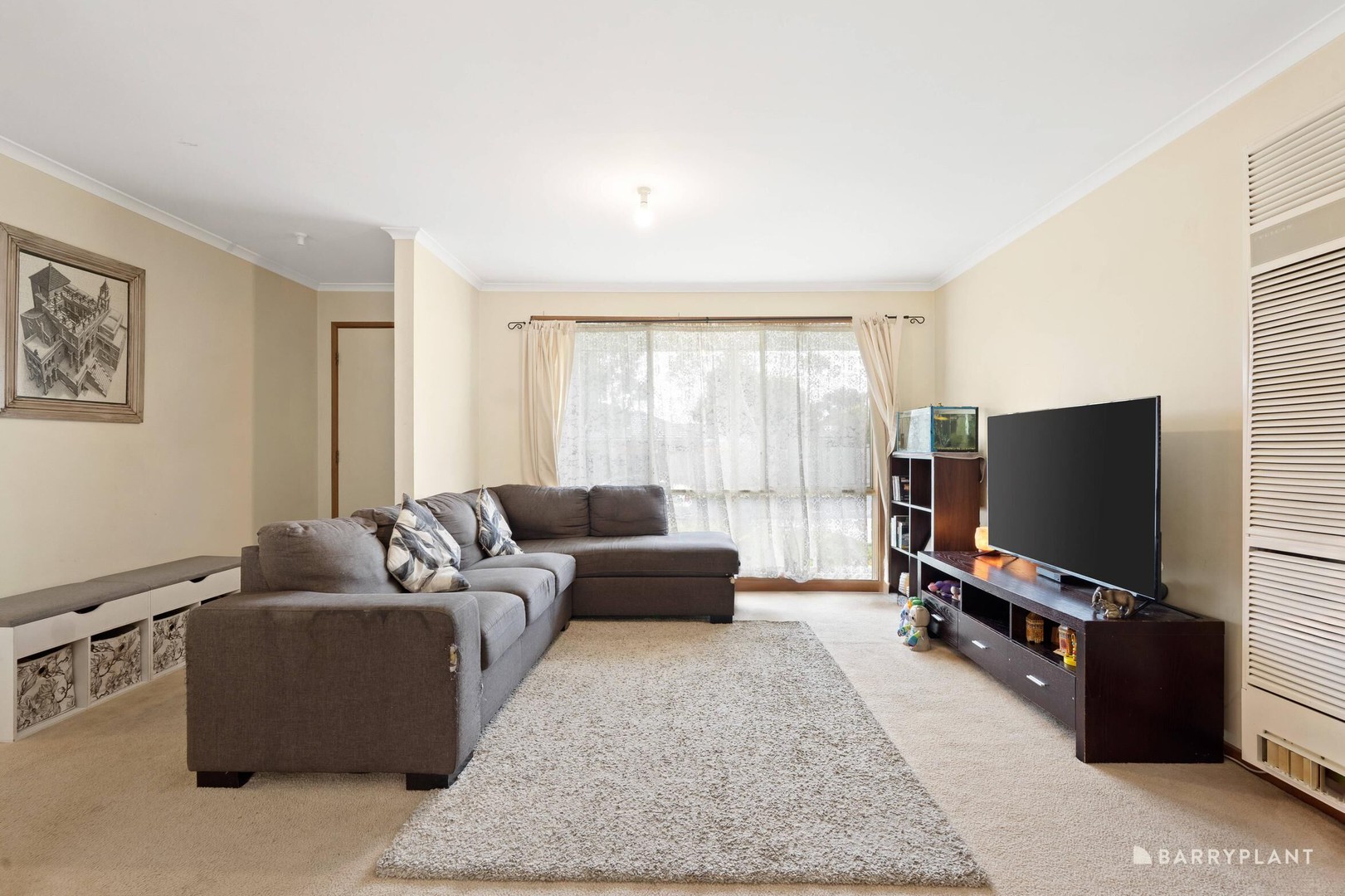19 Dunbarton Drive, Pakenham, VIC 3810, Pakenham - Thumbnail 2