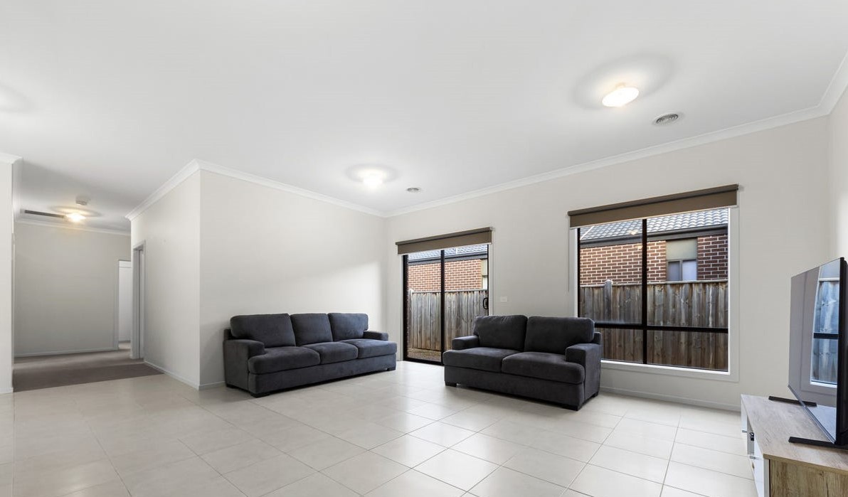 19 Durlston Street, Point Cook, VIC 3030, Point Cook - Thumbnail 3