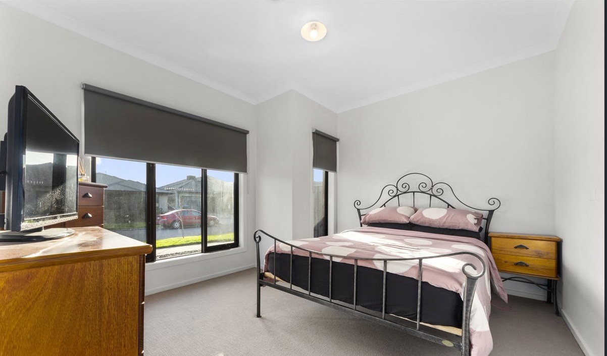 19 Durlston Street, Point Cook, VIC 3030, Point Cook - Thumbnail 7