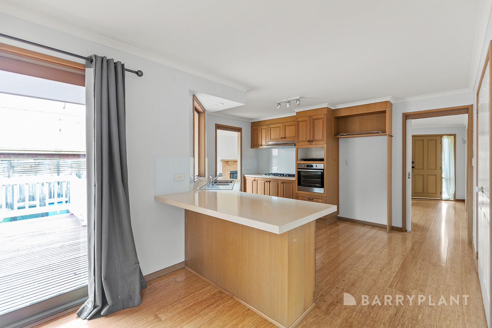 19 Edrington Park Drive, Berwick, VIC 3806, Berwick - Thumbnail 4