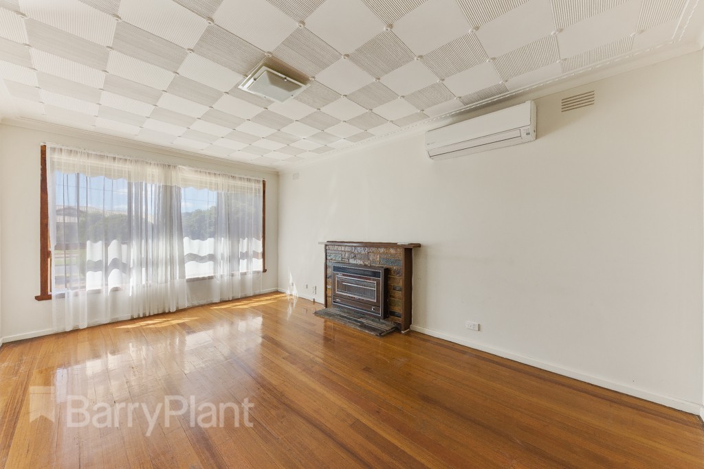 19 Eisner Street, St Albans, VIC 3021, St Albans - Thumbnail 2