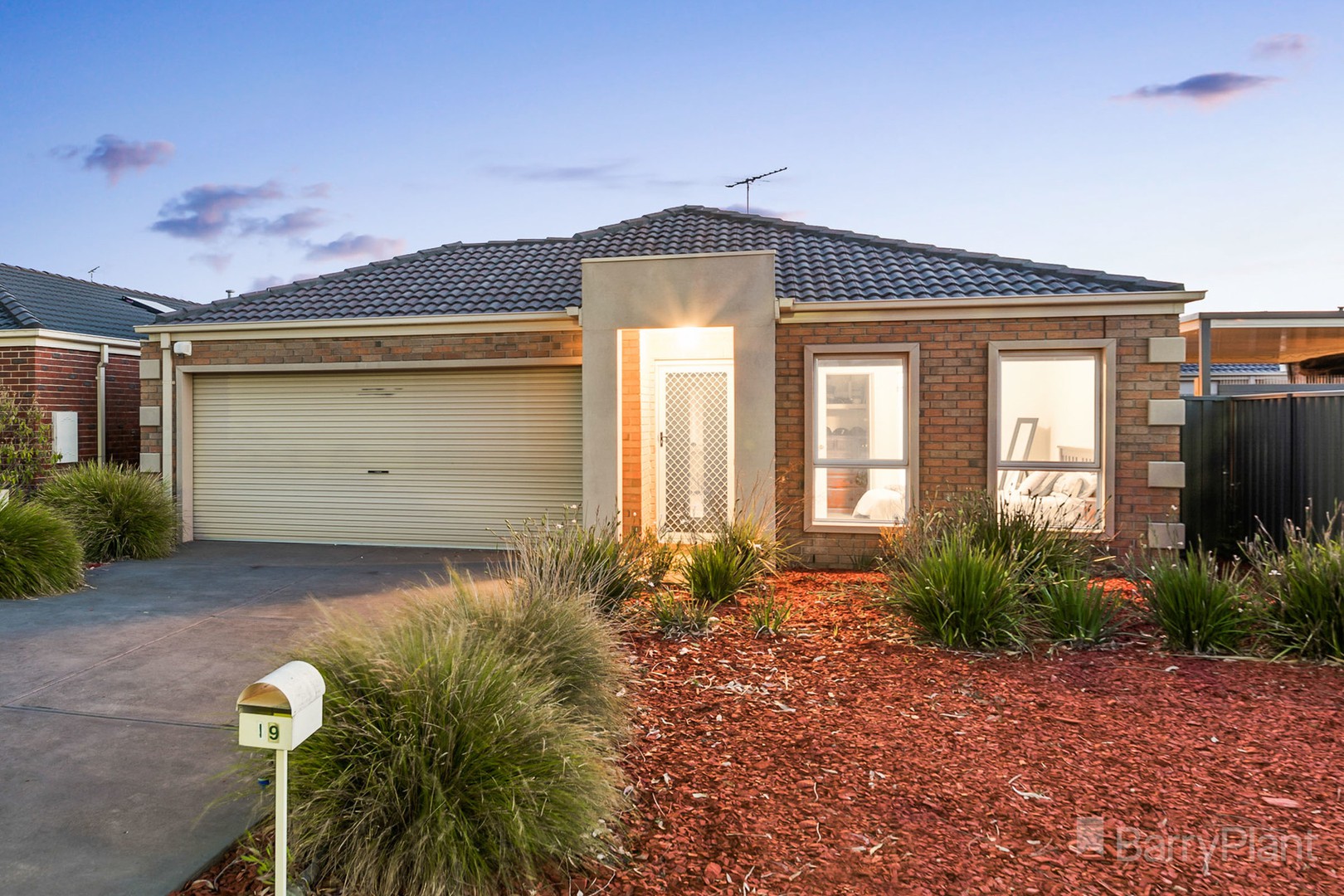 19 Elderberry Way, Pakenham, VIC 3810, Pakenham - Thumbnail 2