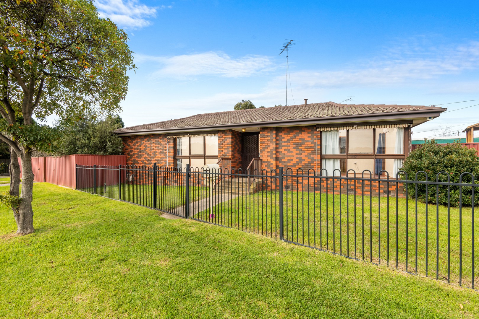 19 Erica Avenue, Corio, VIC 3214, Corio - Thumbnail 2