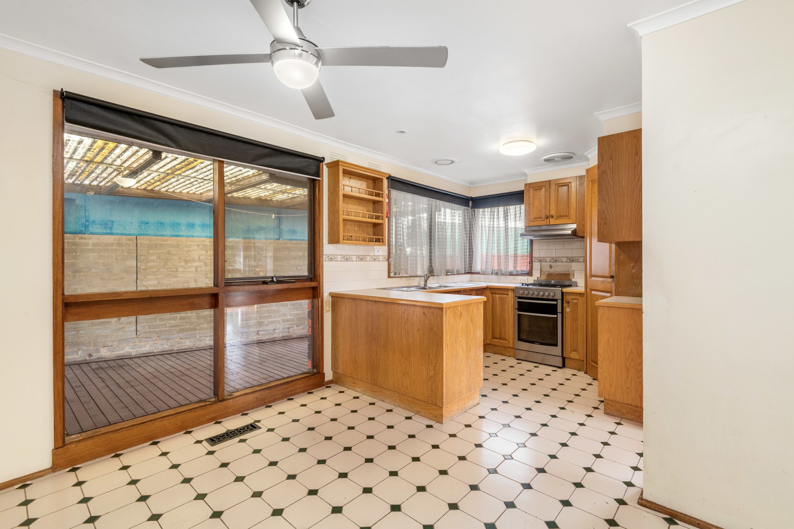 19 Erica Avenue, Corio, VIC 3214, Corio - Thumbnail 3