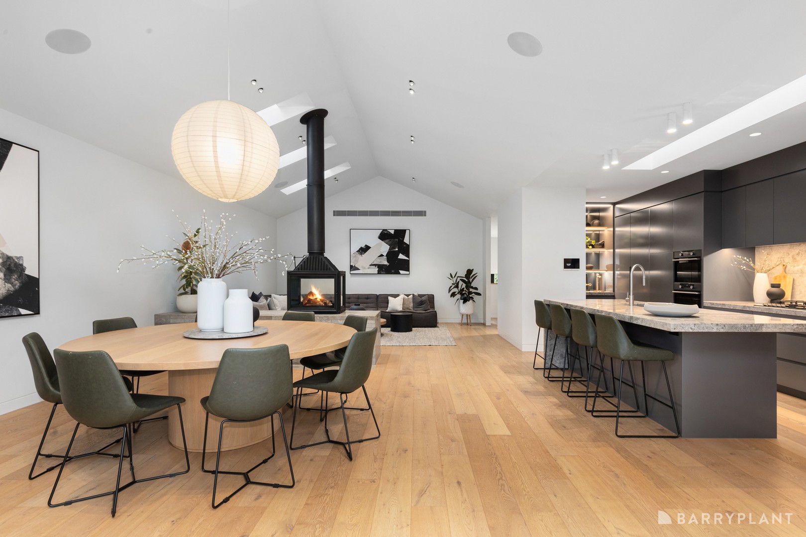 19 Evelyn Road, Ringwood North, VIC 3134 - Thumbnail 2 - 18/02/2026