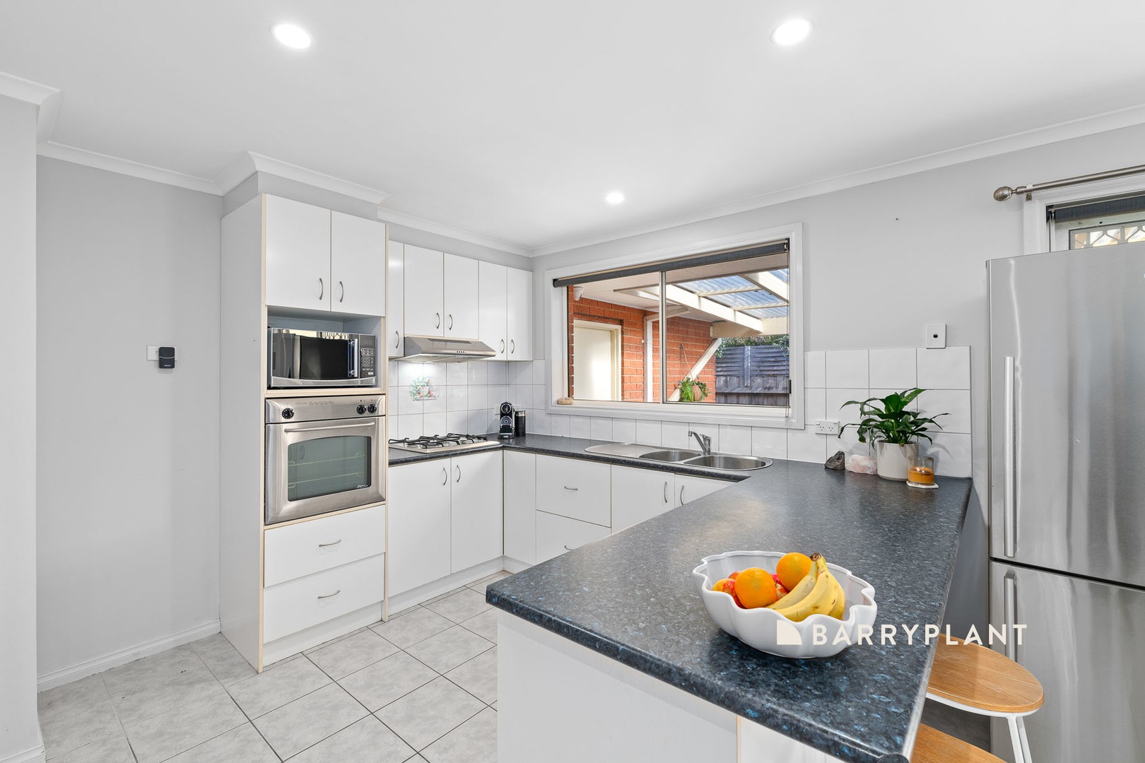 19 Glenaire Crescent, Cranbourne West, VIC 3977, Cranbourne West - Thumbnail 4