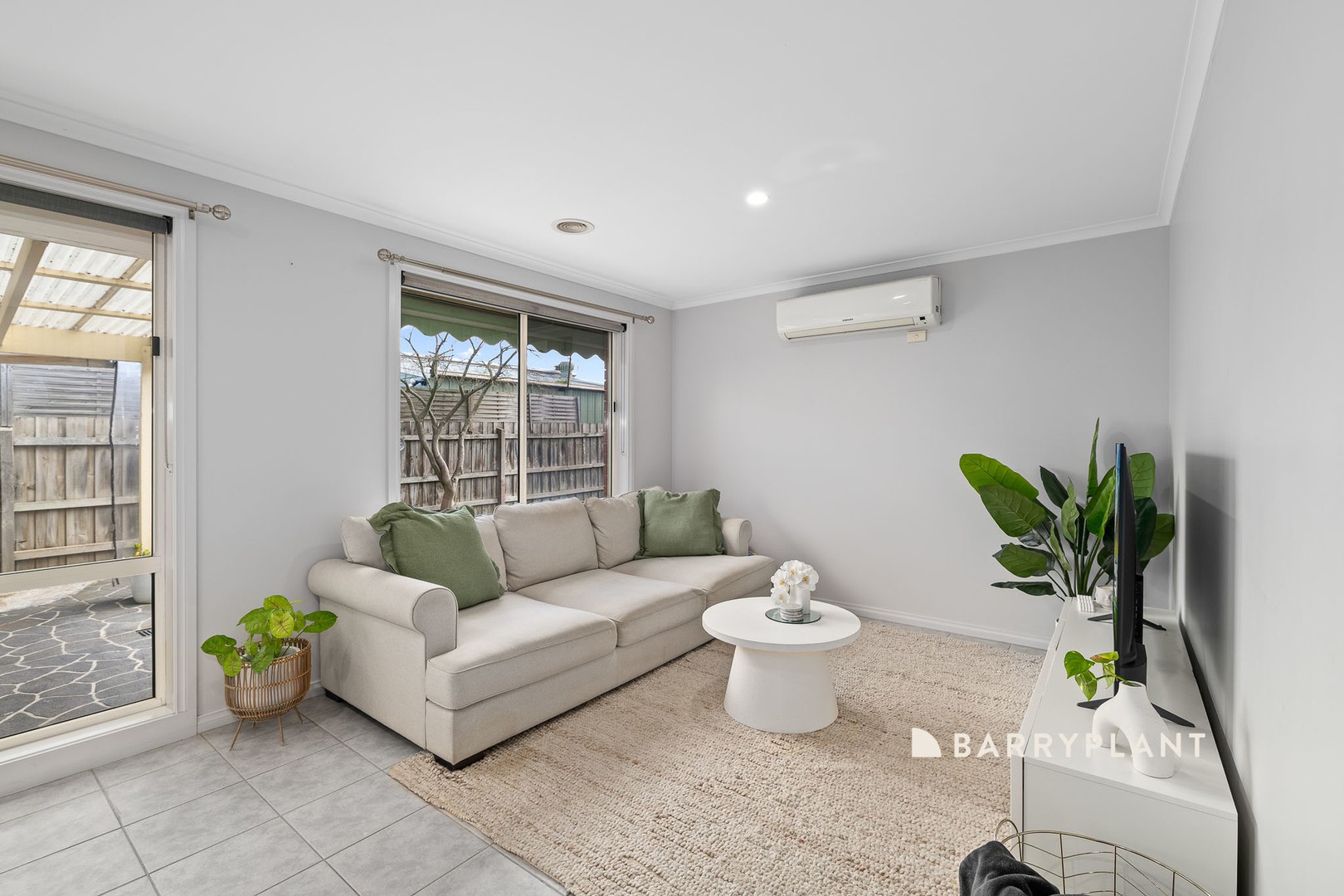 19 Glenaire Crescent, Cranbourne West, VIC 3977, Cranbourne West - Thumbnail 5