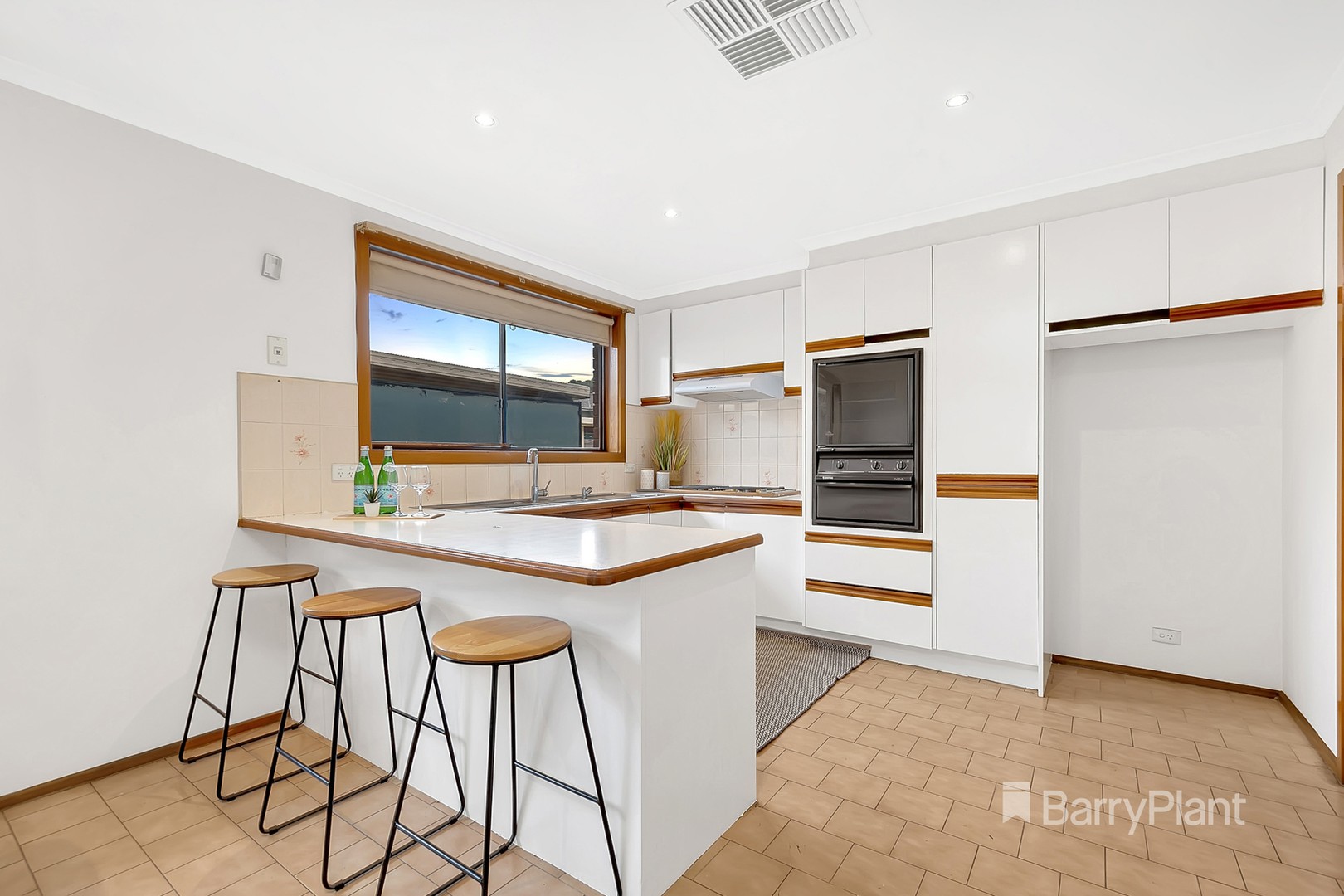 19 Golf Links Drive, Mill Park, VIC 3082, Mill Park - Thumbnail 5