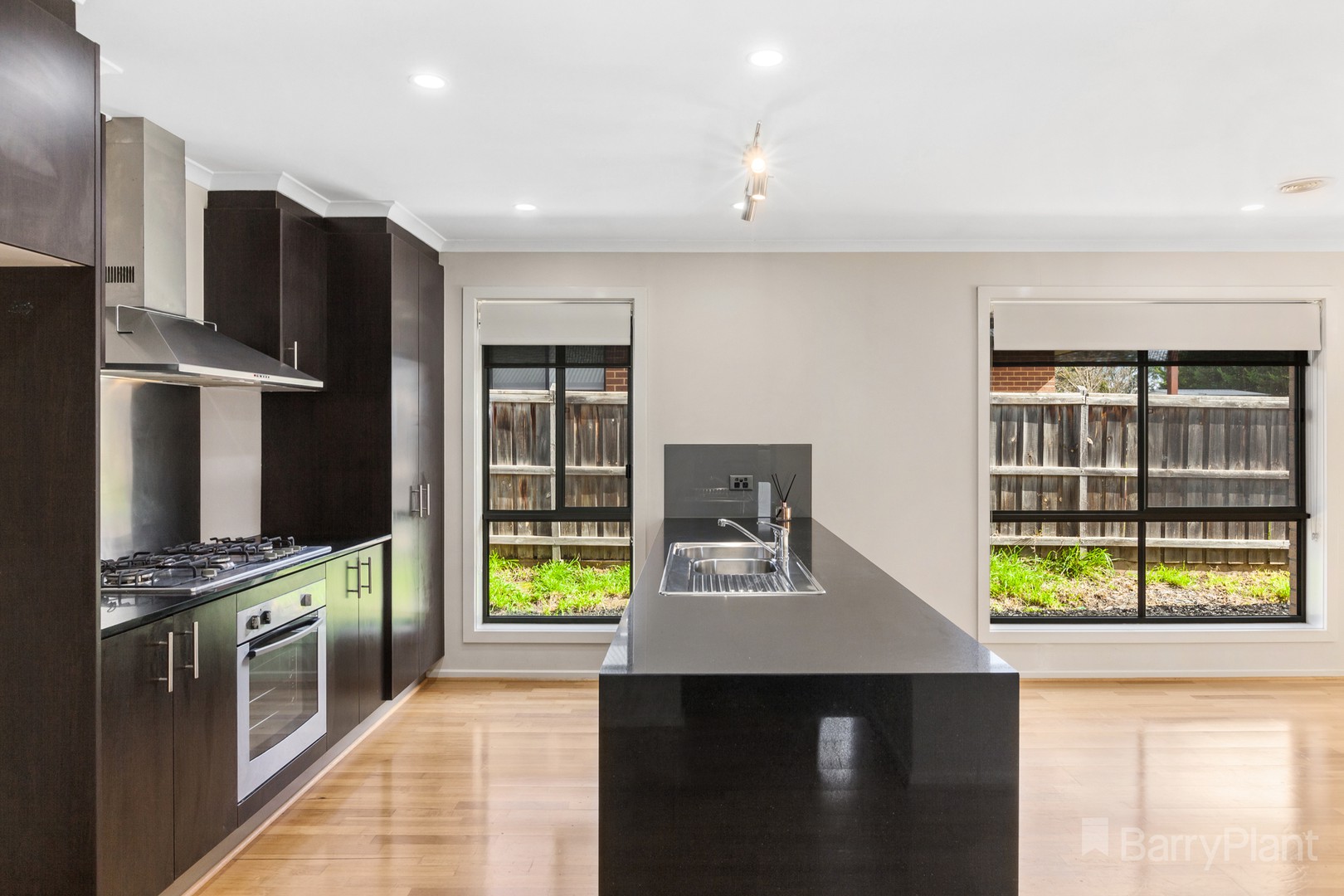 19 Grange Drive, Broadford, VIC 3658, Broadford - Thumbnail 2
