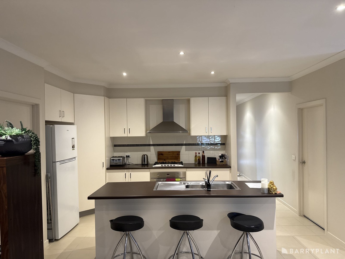 19 Grassland Crescent, Officer, VIC 3809, Officer - Thumbnail 4