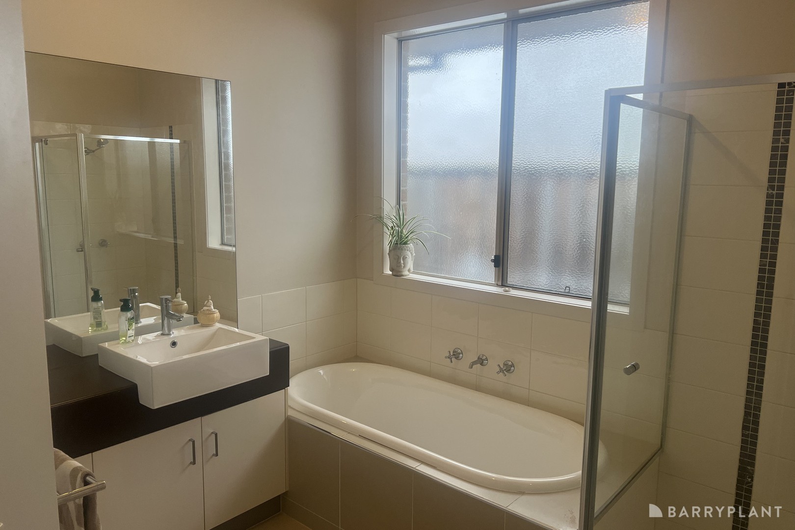 19 Grassland Crescent, Officer, VIC 3809, Officer - Thumbnail 6