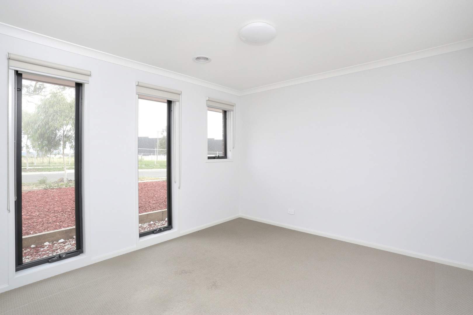 19 Grimsthorpe Place, Mernda, VIC 3754, Mernda - Thumbnail 5