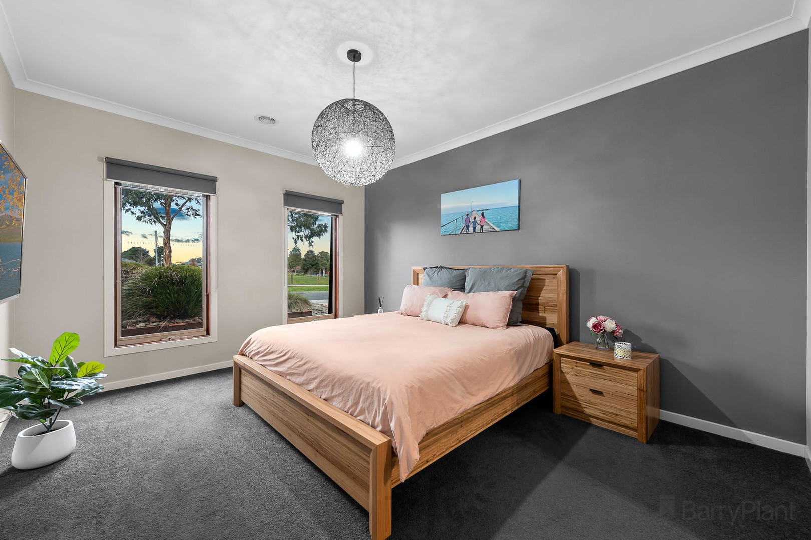 19 Hackney Circuit, Clyde North, VIC 3978, Clyde North - Thumbnail 2