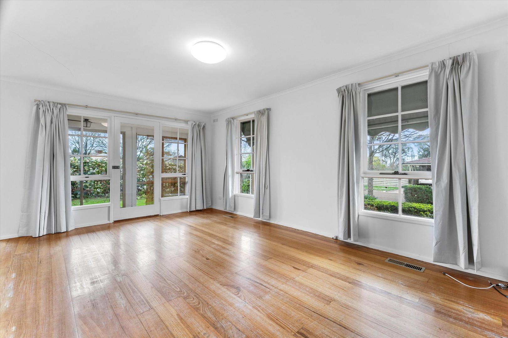 19 Hendra Grove, Ringwood, VIC 3134, Ringwood - Thumbnail 2