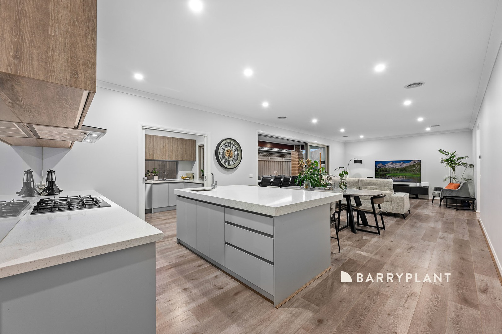 19 Heytesbury Drive, Officer South, VIC 3809, Officer South - Thumbnail 4