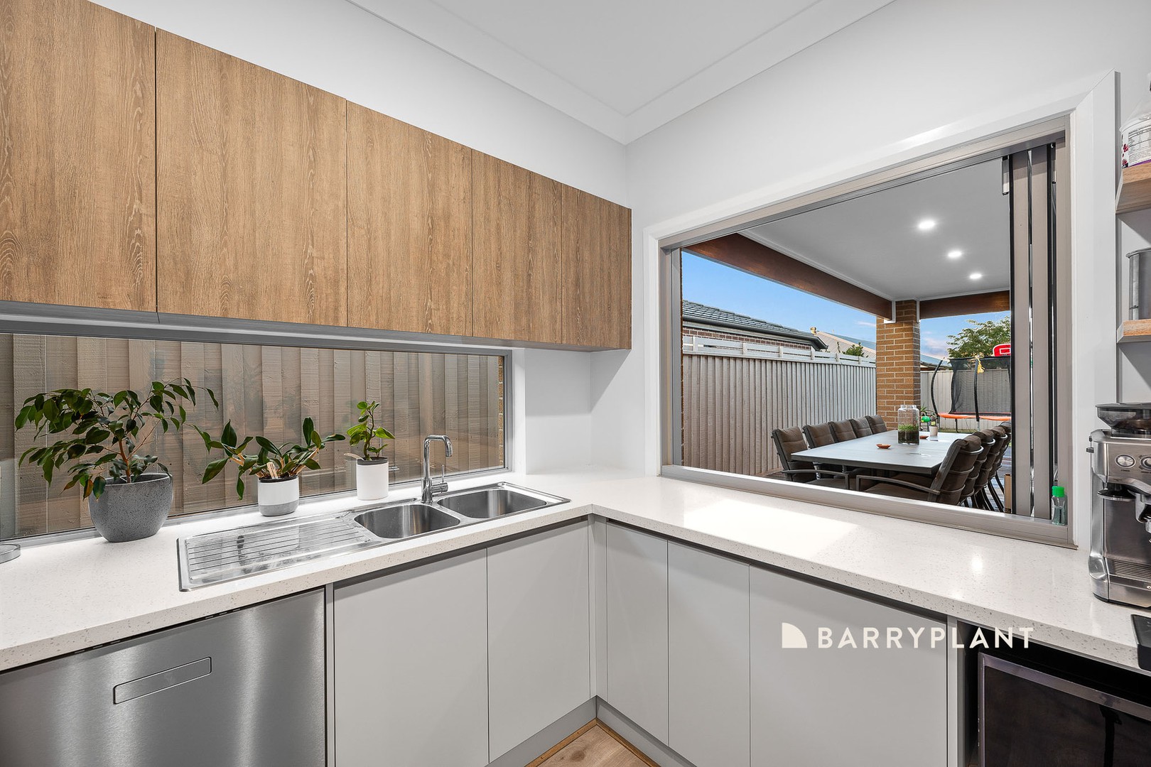 19 Heytesbury Drive, Officer South, VIC 3809, Officer South - Thumbnail 8