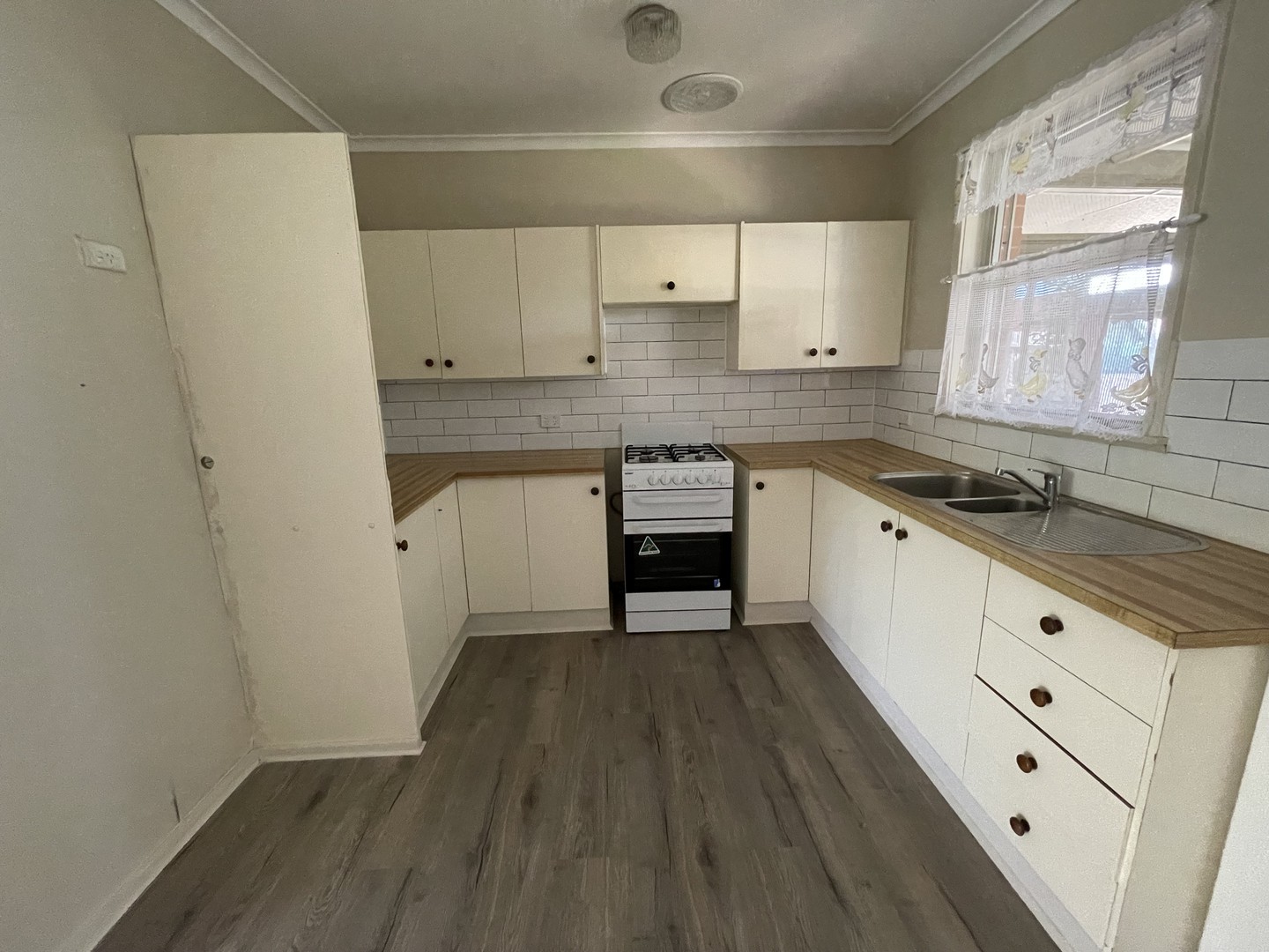 19 Hickory  Street, Werribee, VIC 3030, Werribee - Thumbnail 5