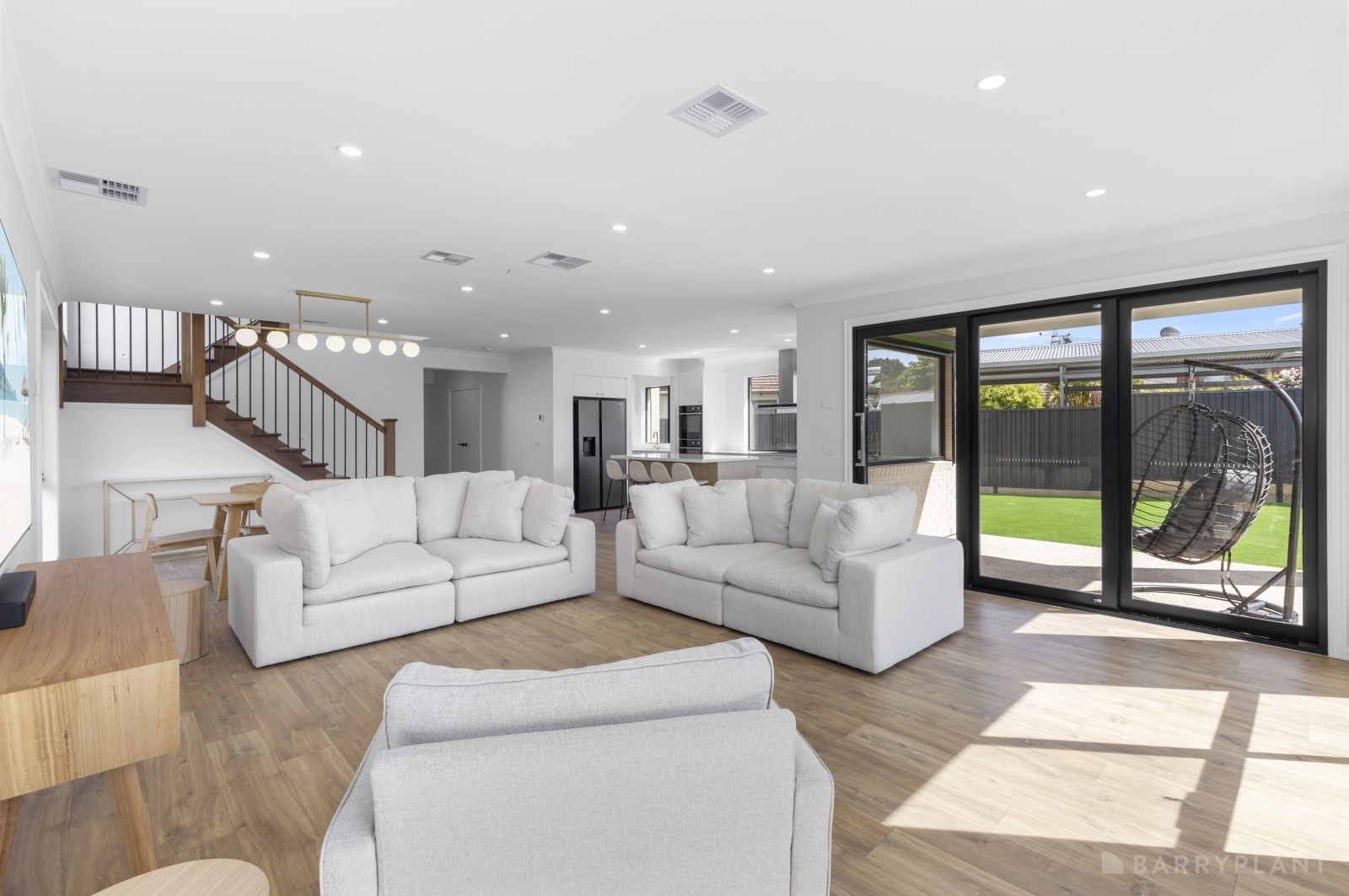 19 Hughes Crescent, Dandenong North, VIC 3175, Dandenong North - Thumbnail 3