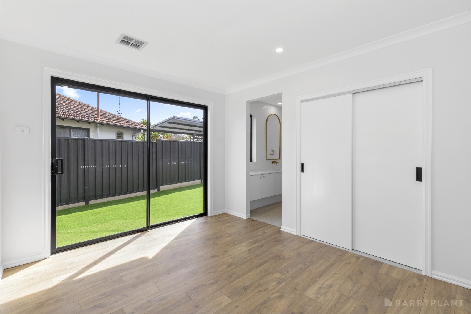 19 Hughes Crescent, Dandenong North, VIC 3175, Dandenong North - Thumbnail 6