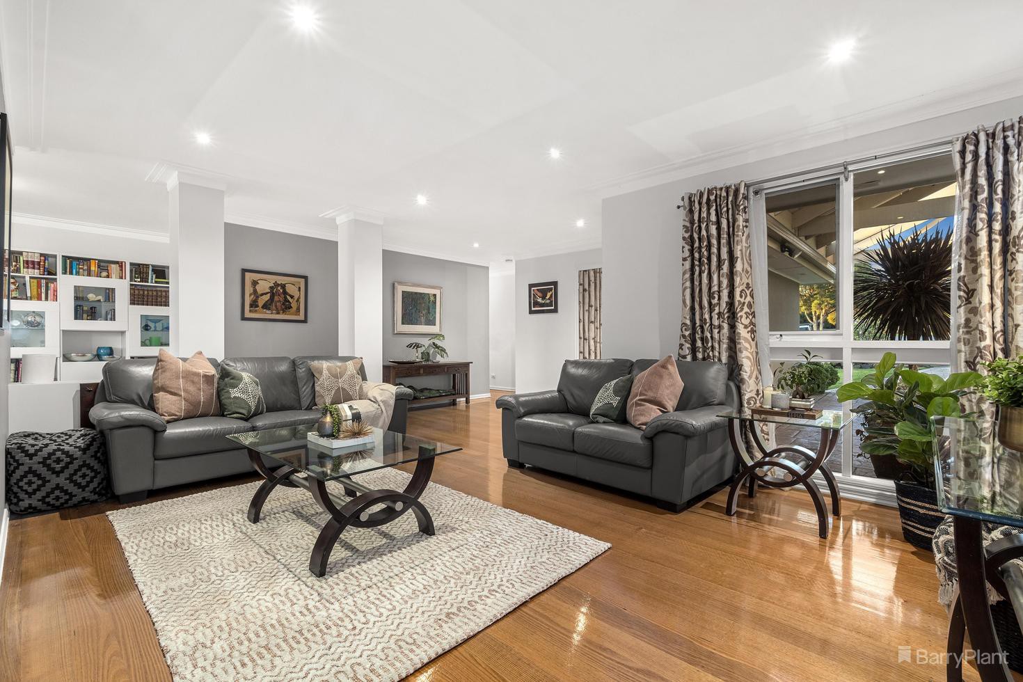 19 Jindalee Avenue, Yallambie, VIC 3085, Yallambie - Thumbnail 2