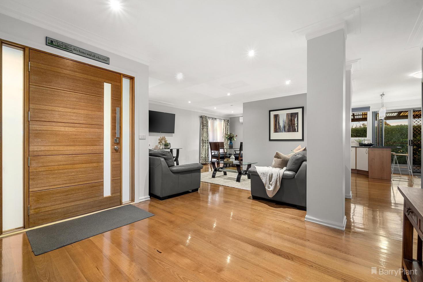 19 Jindalee Avenue, Yallambie, VIC 3085, Yallambie - Thumbnail 5