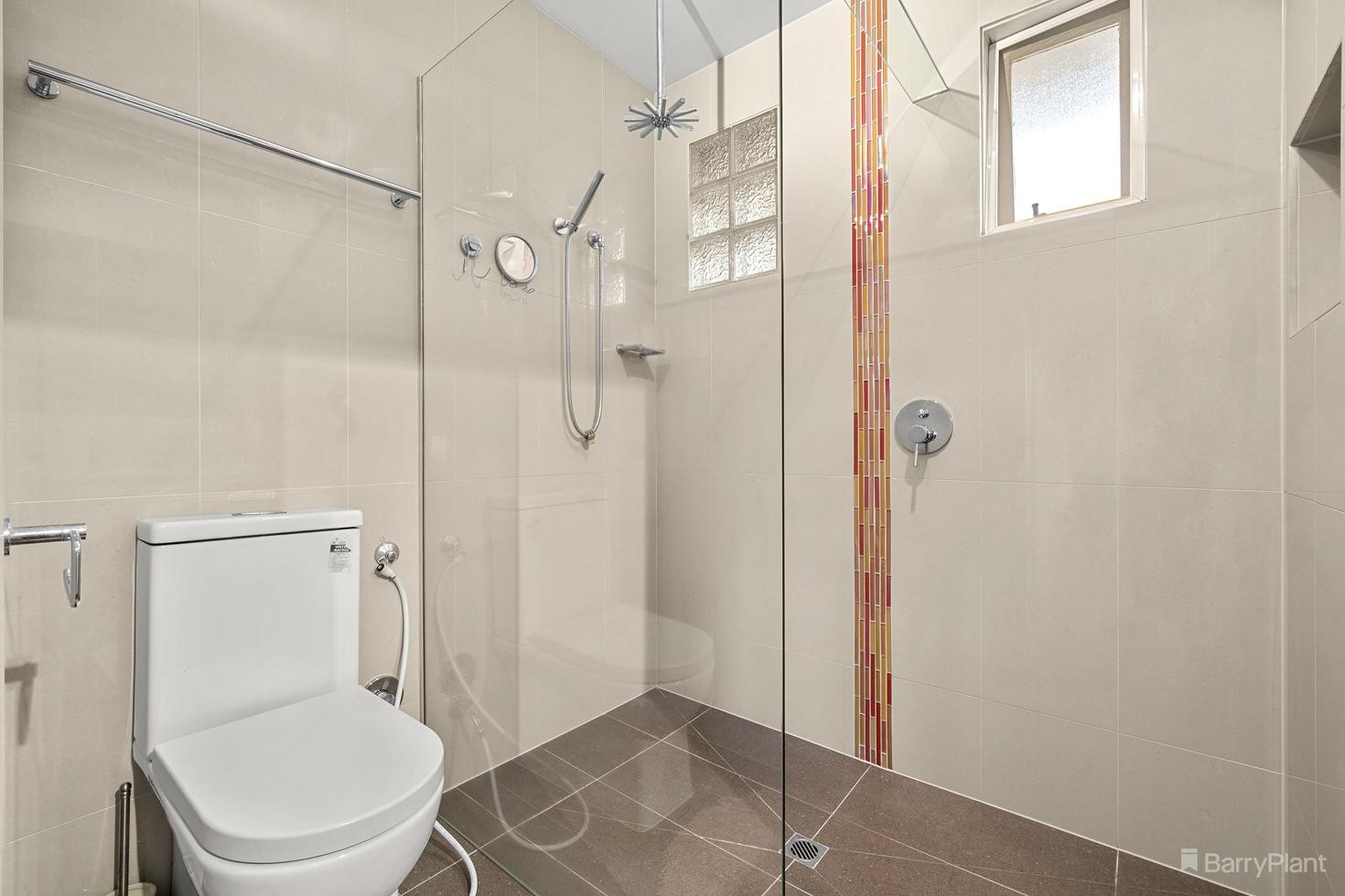 19 Jindalee Avenue, Yallambie, VIC 3085, Yallambie - Thumbnail 8