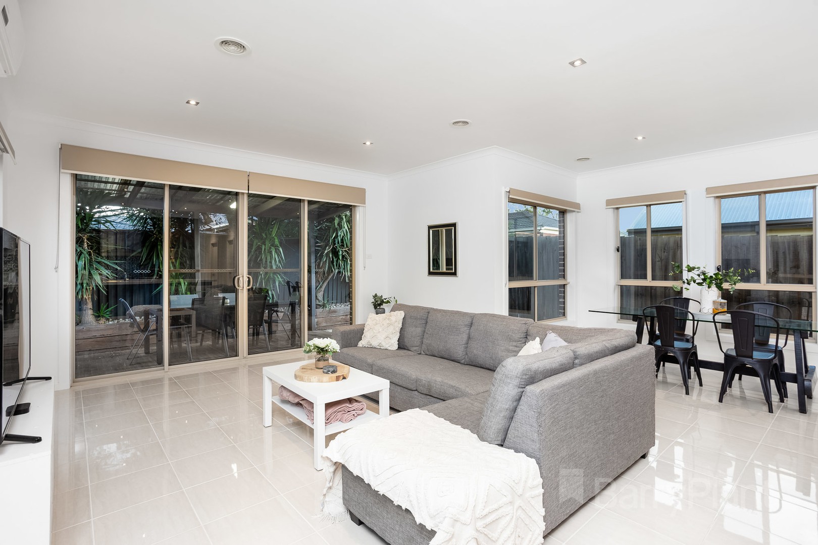 19 Kerford Crescent, Point Cook, VIC 3030, Point Cook - Thumbnail 4