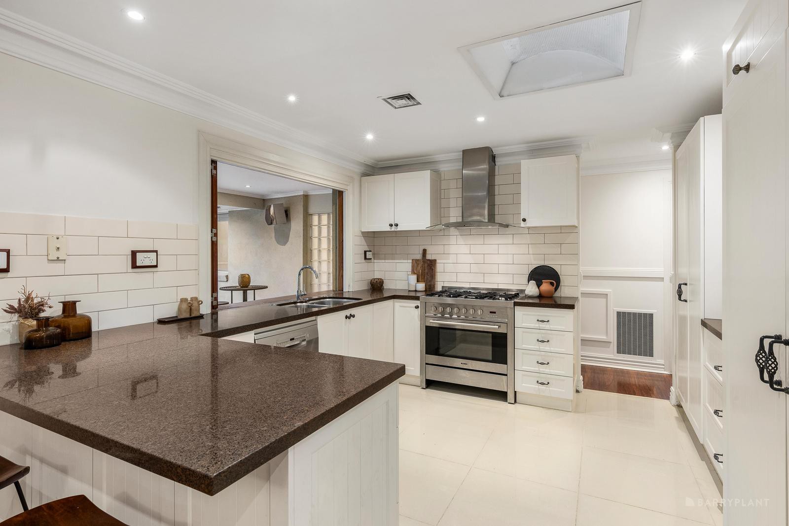 19 Kirkford Drive, Mooroolbark, VIC 3138, Mooroolbark - Thumbnail 5