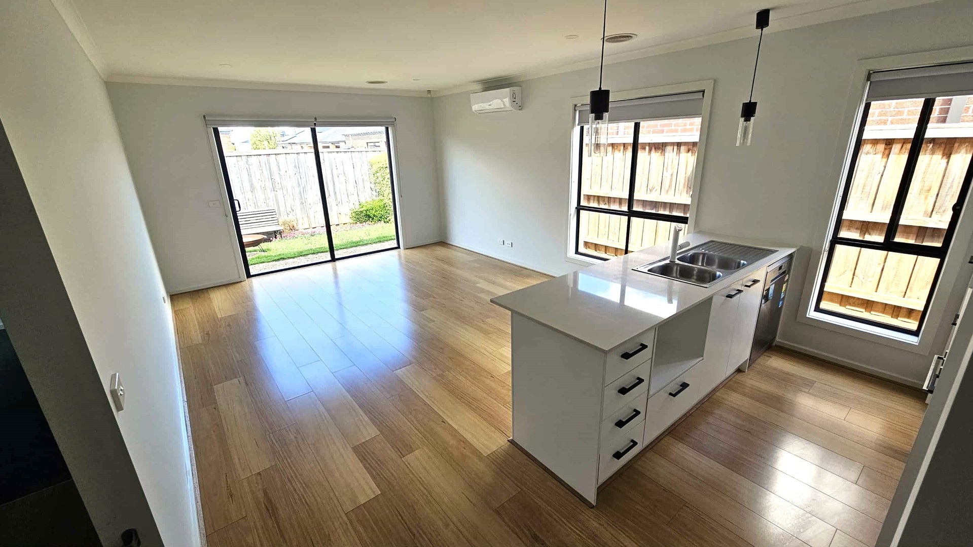 19 Kohli Crescent, Rockbank, VIC 3335, Rockbank - Thumbnail 6