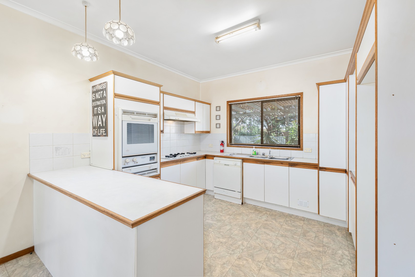 19 Laurel Street, Red Cliffs, VIC 3496, Red Cliffs - Thumbnail 2