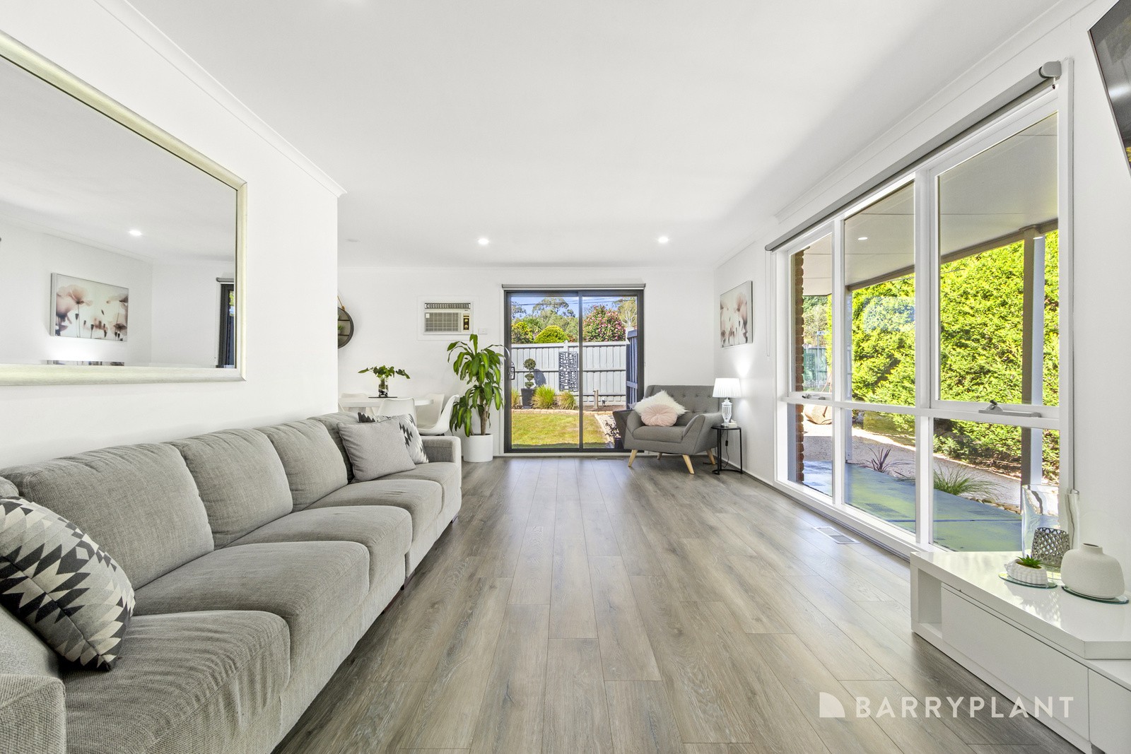 19 Leighton Road, Bayswater North, VIC 3153 - Thumbnail 2 - 16/09/2025