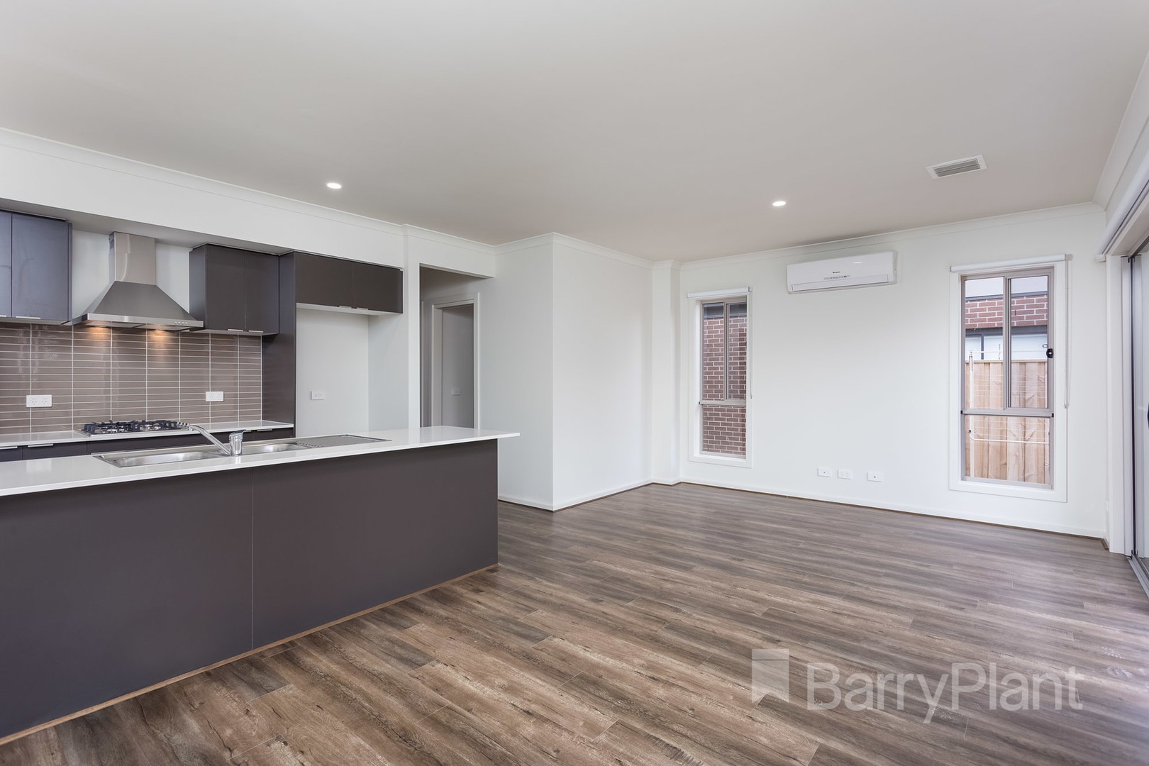 19 Leroy Crescent, Point Cook, VIC 3030, Point Cook - Thumbnail 4