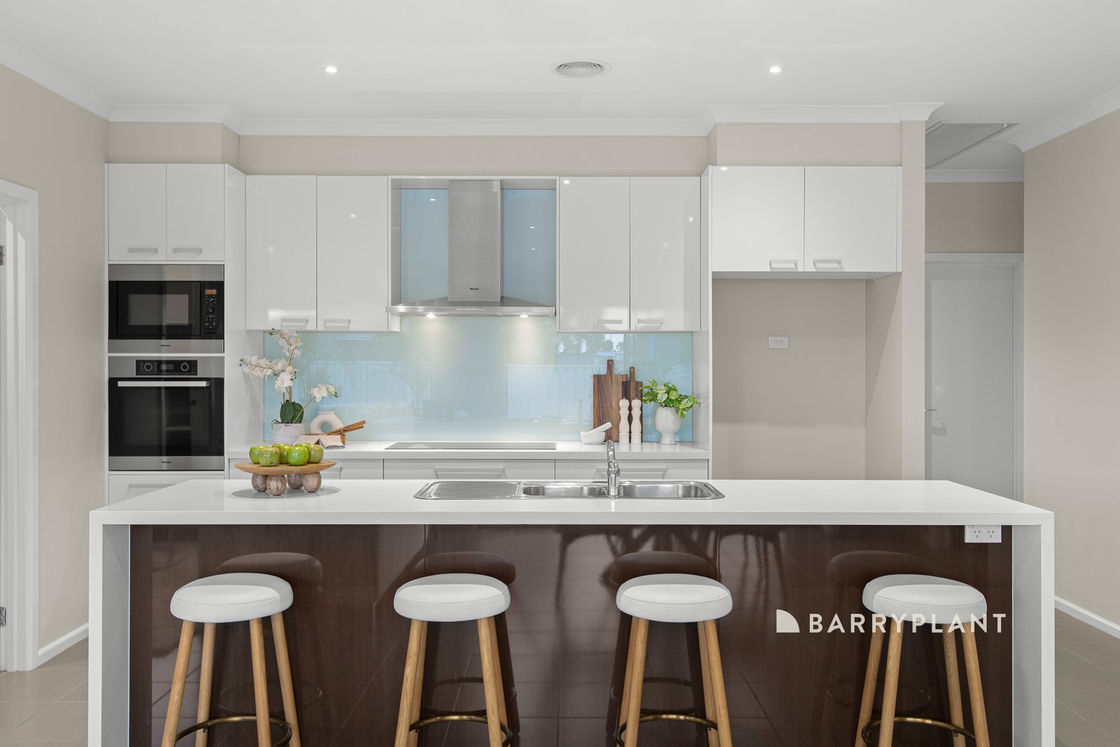 19 Lobelia Street, Pakenham, VIC 3810 - Thumbnail 2 - 26/02/2025