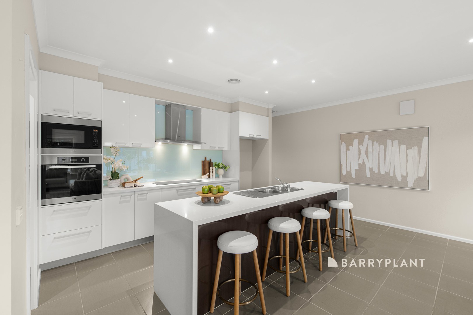 19 Lobelia Street, Pakenham, VIC 3810, Pakenham - Thumbnail 3