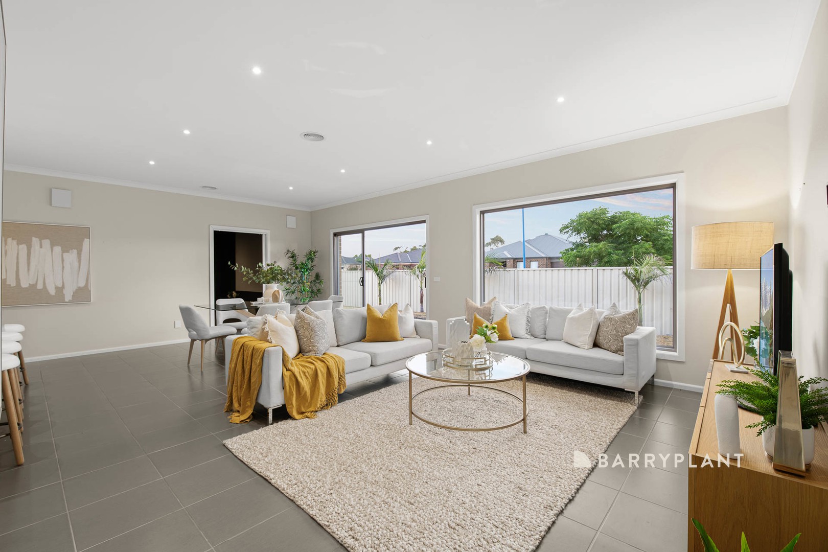 19 Lobelia Street, Pakenham, VIC 3810, Pakenham - Thumbnail 5