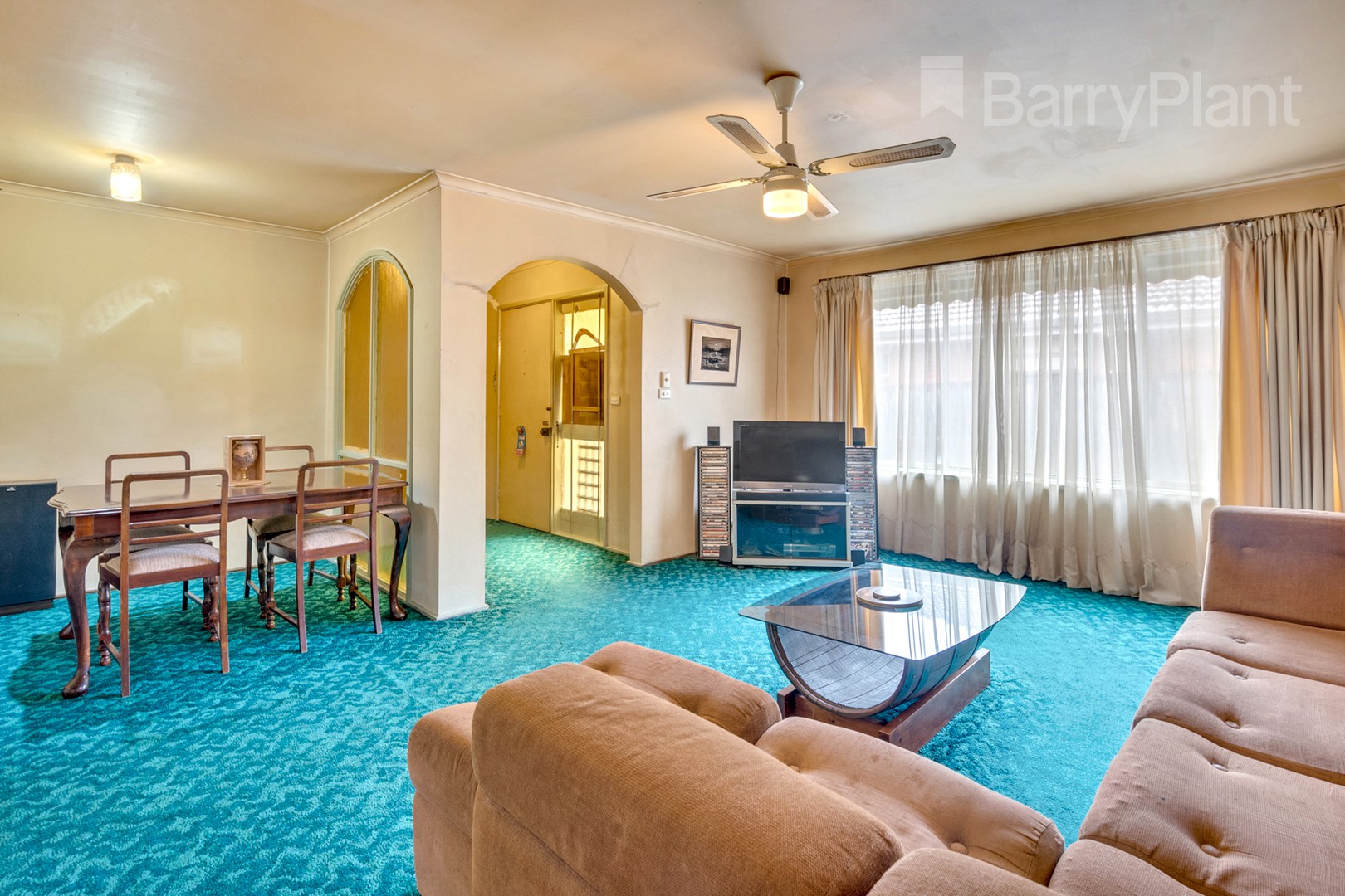 19 Lockton Avenue, Reservoir, VIC 3073 - Thumbnail 2 - 15/11/2022