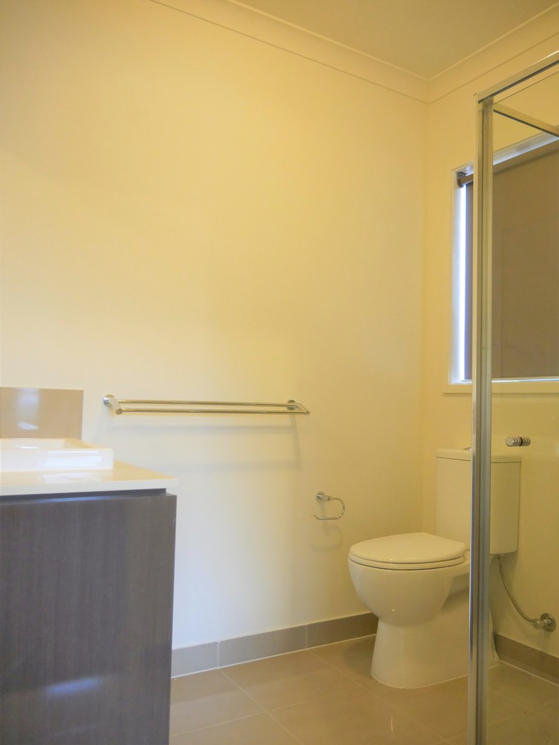 19 Longshanks Street, Thornhill Park, VIC 3335, Thornhill Park - Thumbnail 3