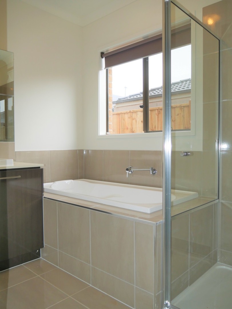 19 Longshanks Street, Thornhill Park, VIC 3335, Thornhill Park - Thumbnail 5
