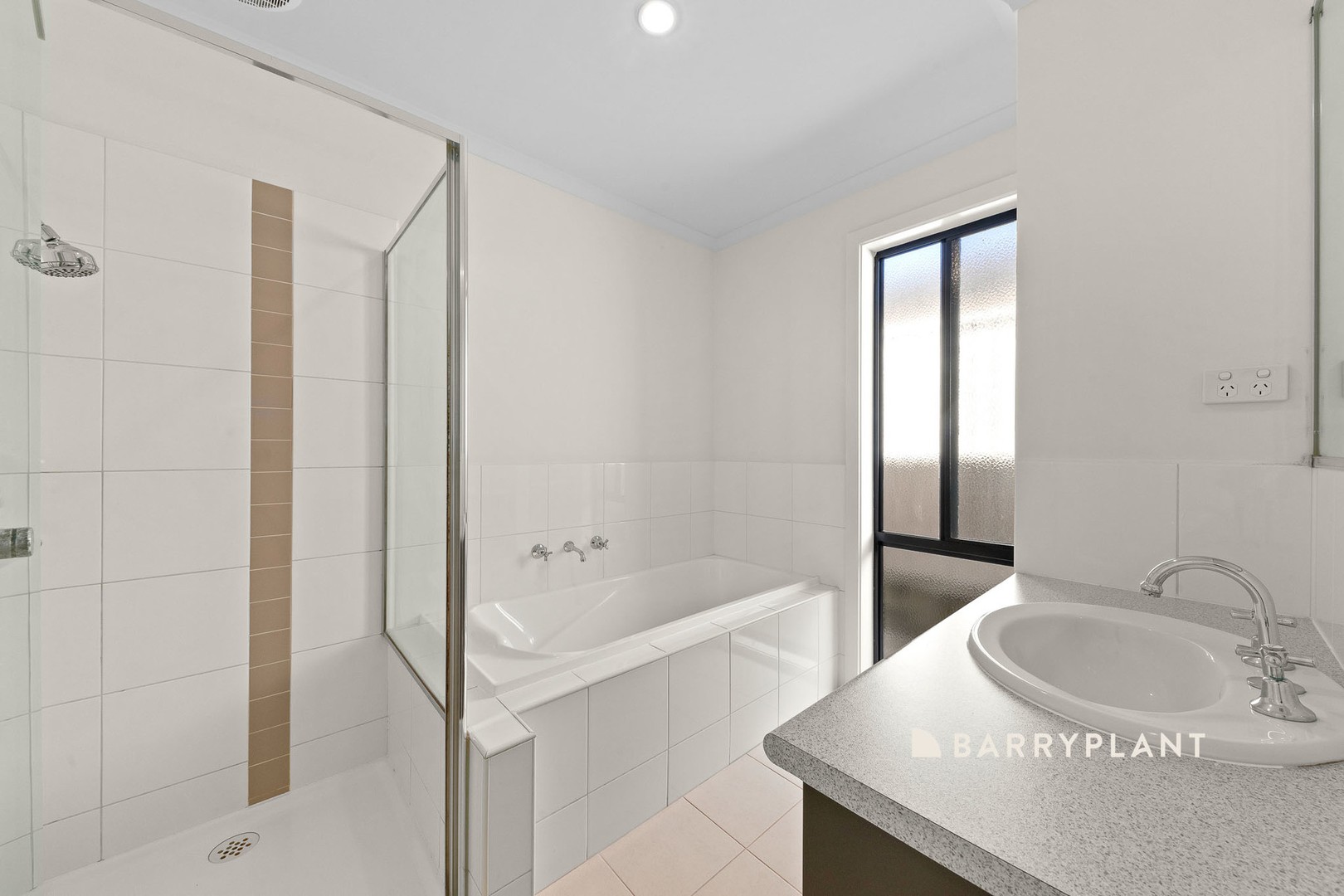 19 Macquarie Circuit, Pakenham, VIC 3810, Pakenham - Thumbnail 8