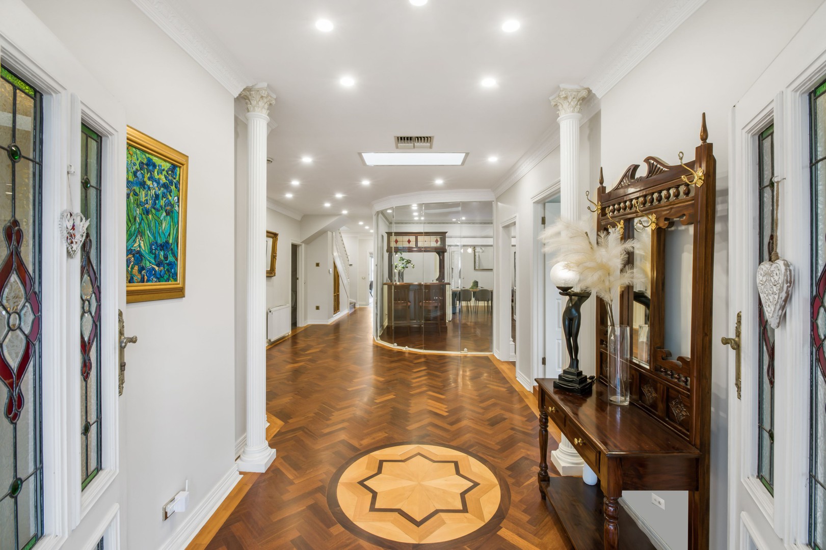 19 Madel Avenue, Strathmore, VIC 3041 - Thumbnail 2 - 03/09/2021