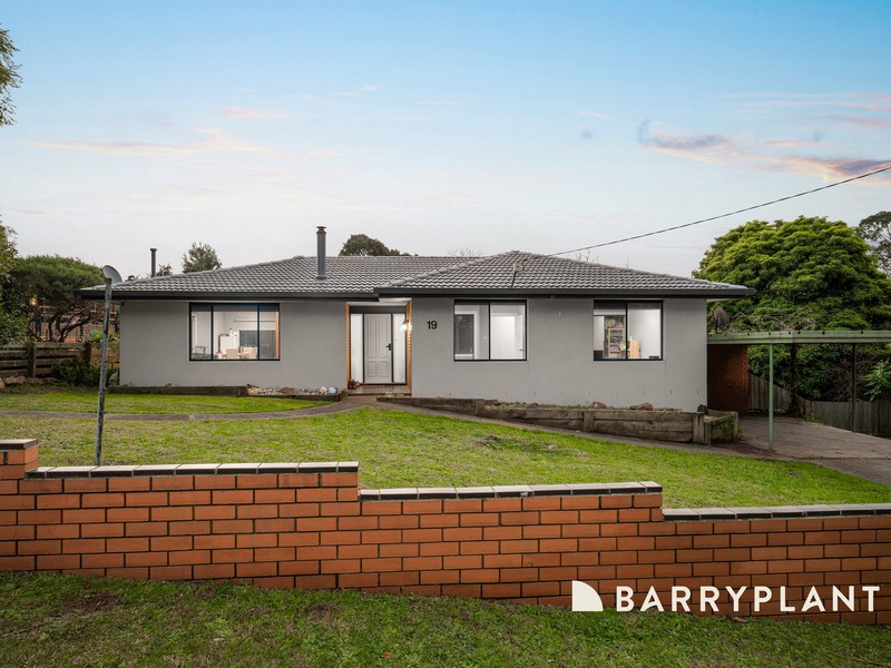 19 Main Neerim Drive, Drouin, VIC 3818 - Image - 21/10/2026